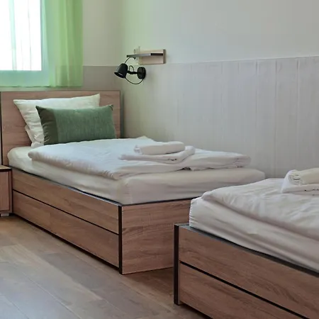 Venatus Hotel 2*